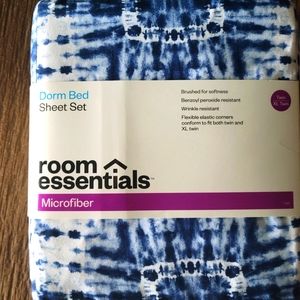 NWOT College Dorm Twin XL blue sheet set
